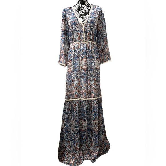 Chelsea & Violet Dresses & Skirts - Chelsea & Violet paisley, maxi dress size large